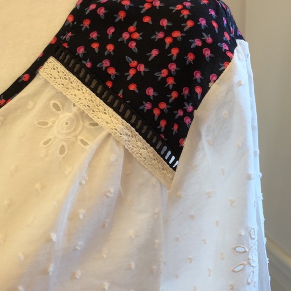 Matilda Jane White Eyelit Top with Black V-Neck - Picture 5 of 10